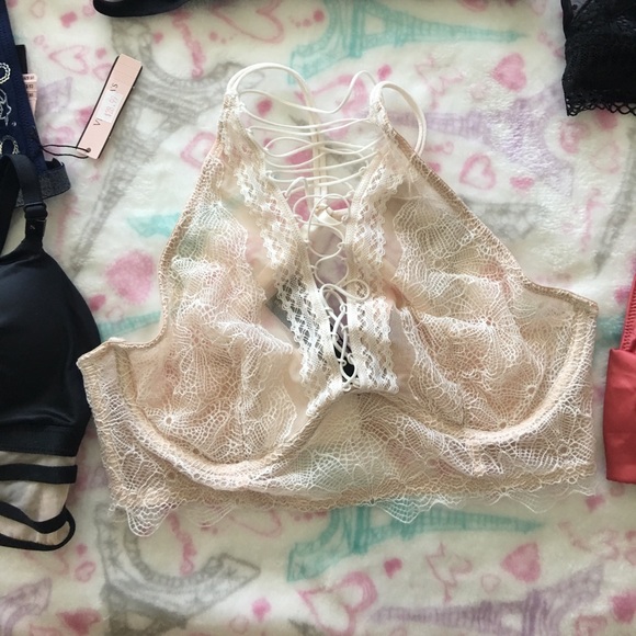 10 Brand new Victoria’s Secret size S bralettes - Picture 8 of 8